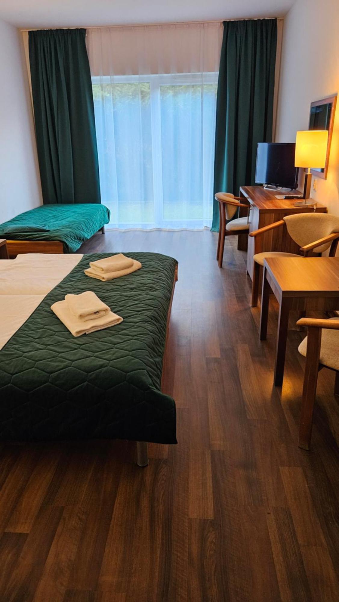 Bursztyn Spa Kołobrzeg Buitenkant foto