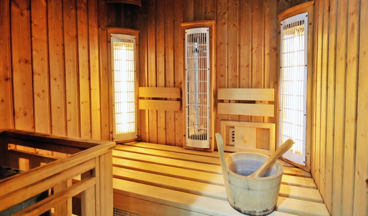 Bursztyn Spa Kołobrzeg Buitenkant foto