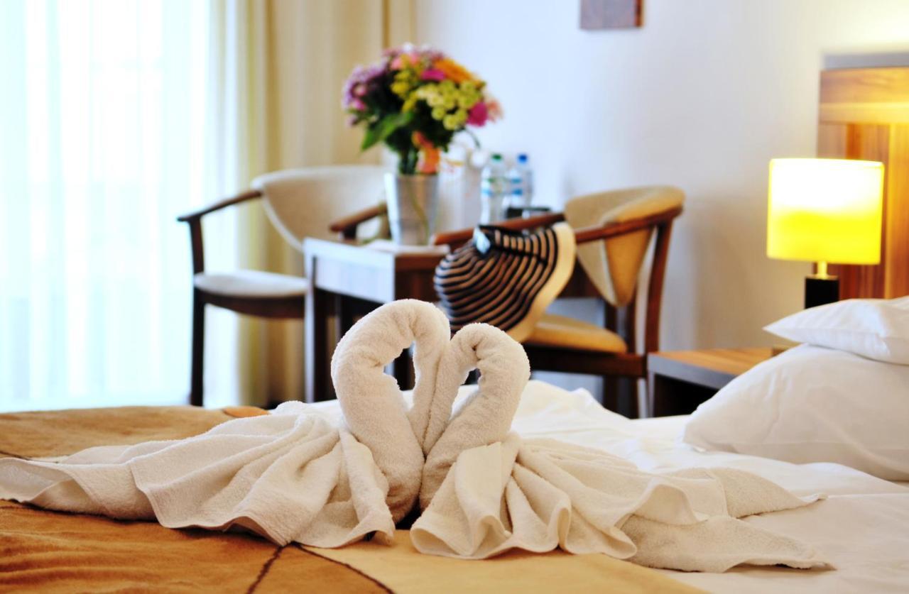 Bursztyn Spa Kołobrzeg Buitenkant foto